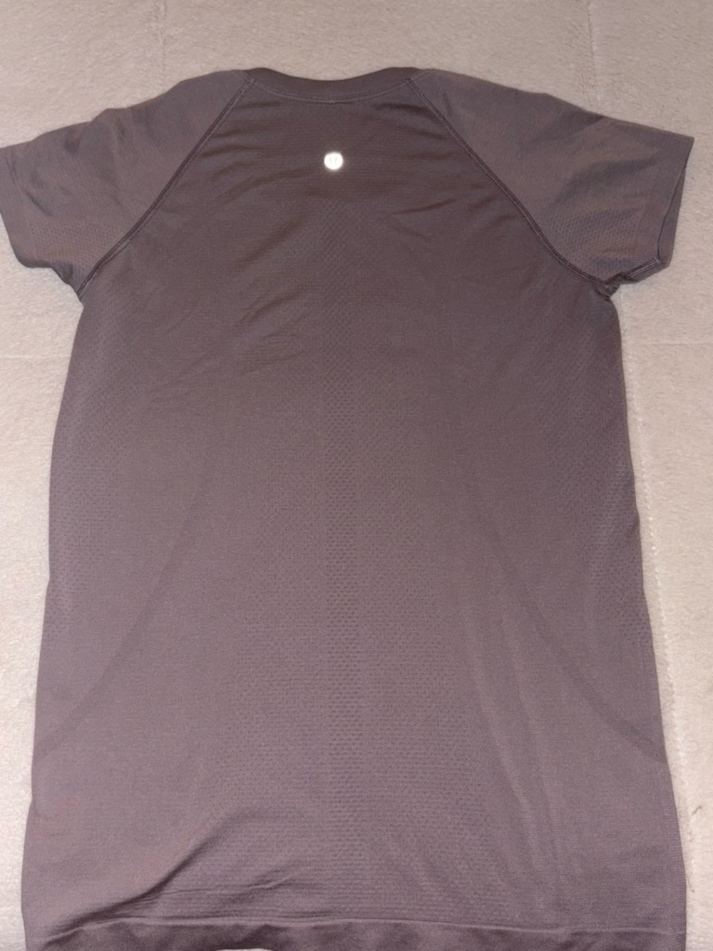 Dusty Lavender Lululemon Short Sleeve Swiftly Tech 2.0 Full Length Tee - Picture 2 of 3